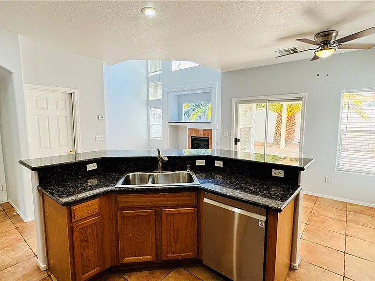 1586 Peaceful Pine St — Photo 15