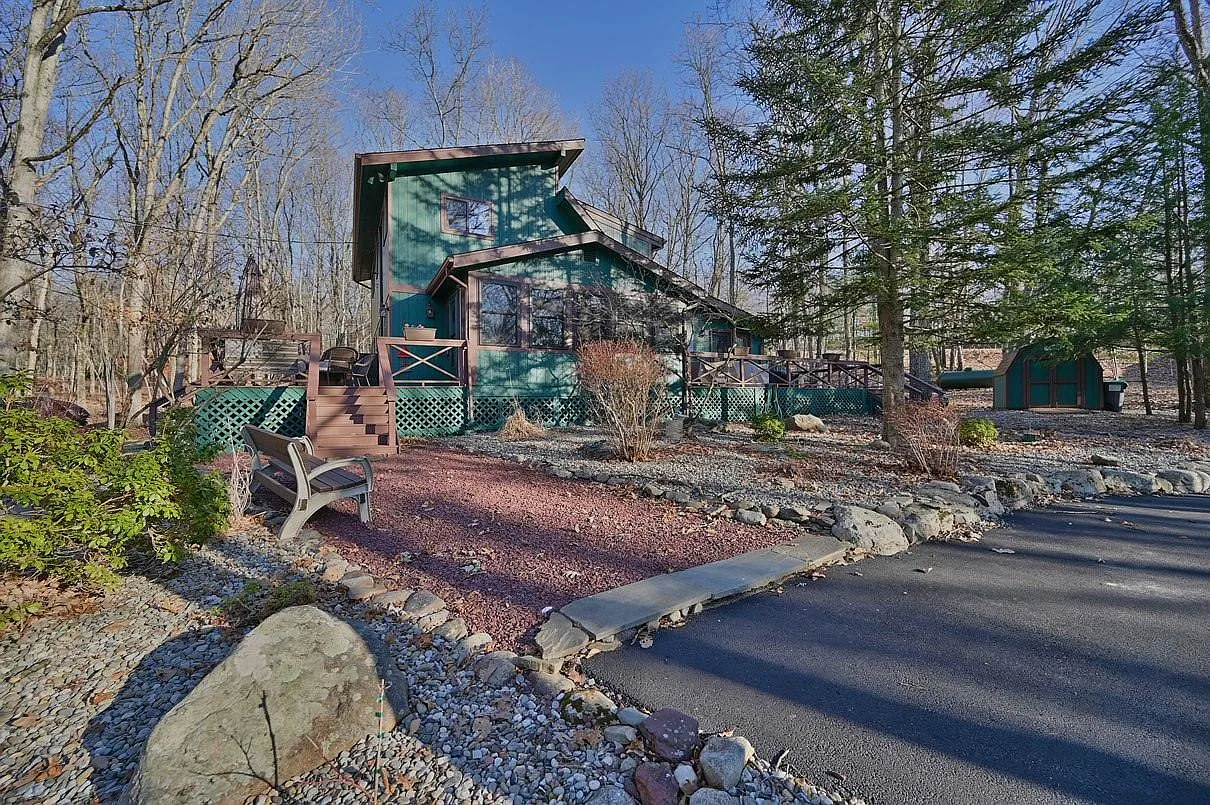 106 Black Birch Ln photo 1