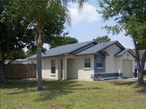 8121 Tom Sawyer Dr, Temple Terrace, FL 33637