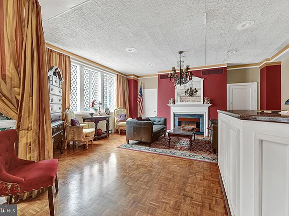 4th image of 1001 Saint Paul St Unit 4B