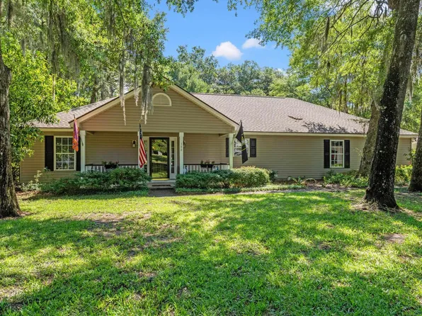 196 Weston Rd., Pawleys Island, SC 29585