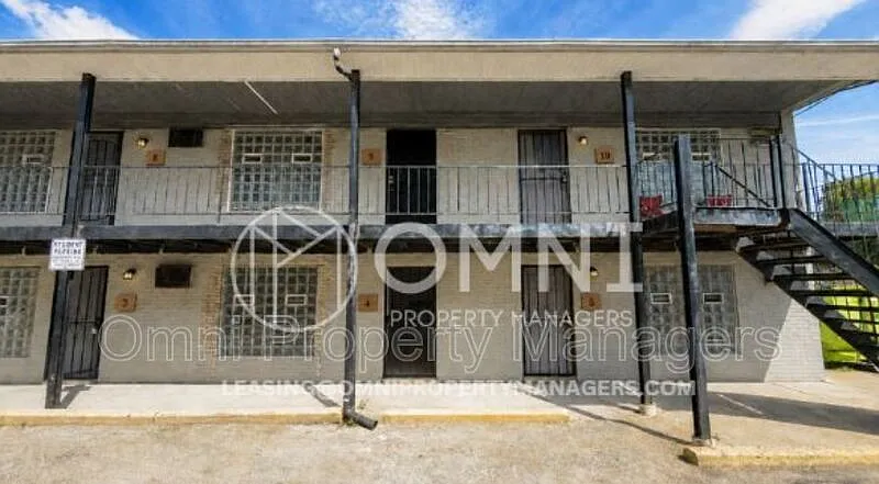 11360 Wyoming Ave #4