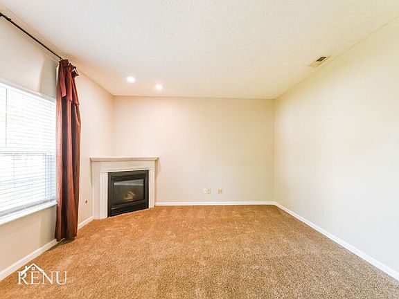 4th image of 16915 Southall Dr