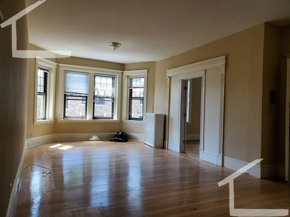 109 Saint Paul St, Brookline, MA