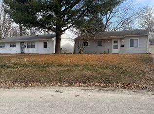 128 S Scottswood Dr, Urbana, IL 61802