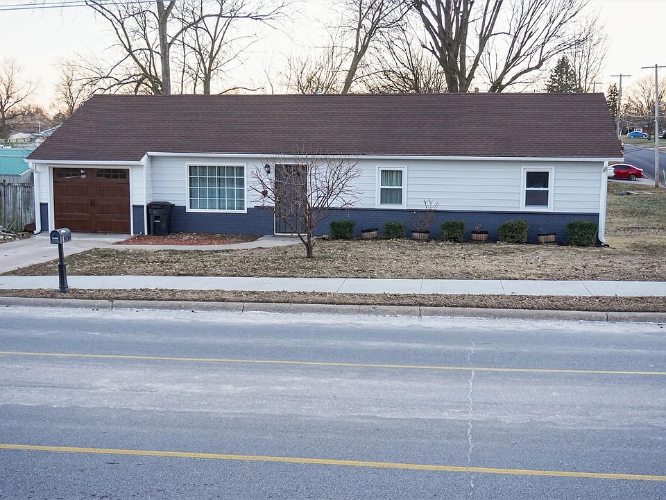 1st image of 6 E College St