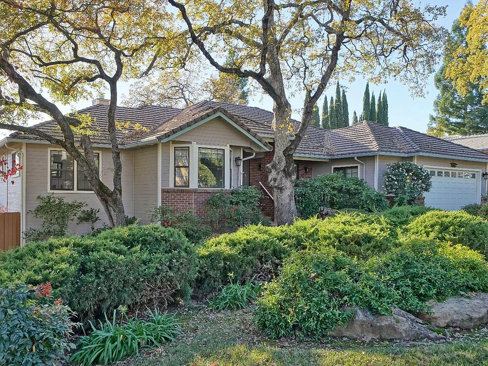 1st image of 1015 Oak Crest Ct