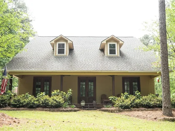 520 Holly Moore Dr, Pineville, LA 71360