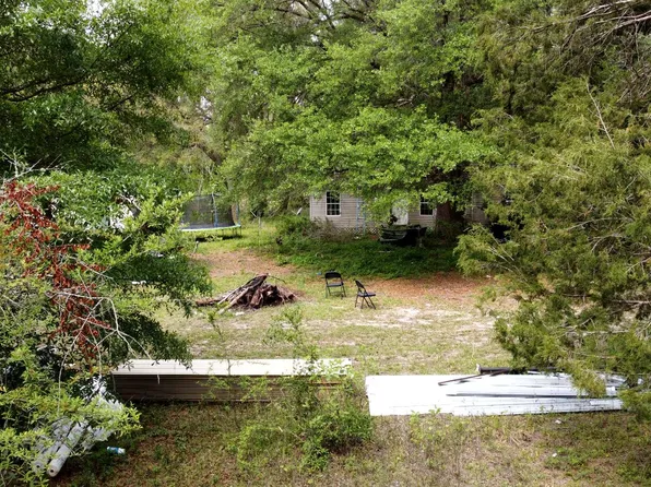 8609 27th Dr, Wellborn, FL 32094