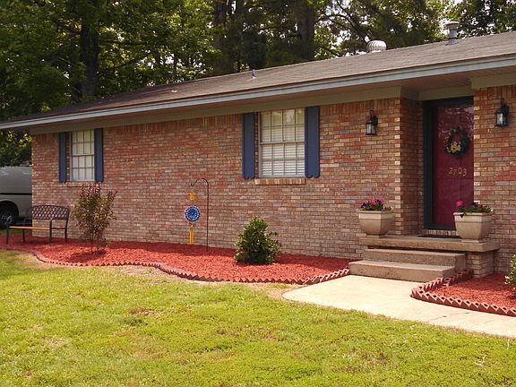 4th image of 2703 Lynwood Dr