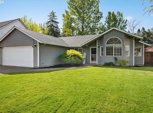 504 E Brandon Dr, Newberg, OR