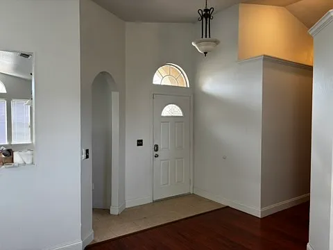 4 bed, 1348 sqft, $2,900 — Photo 4
