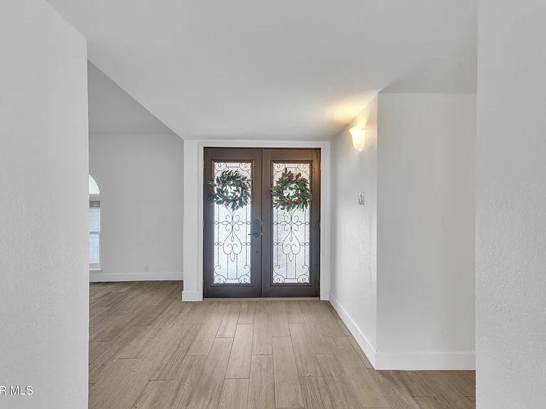 19004 Bremerton Dr — Photo 6