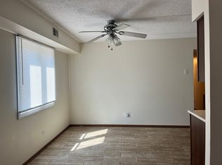 9S324 Nantucket Dr, Darien, IL 60561