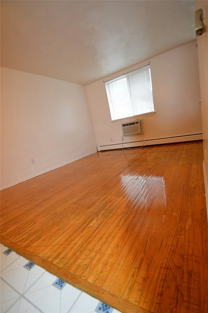 Studio, 1.0 bath, 400 sqft, $1,025 — Photo 3