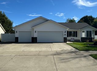 2598 W Broadmoore Dr, Hayden Lake, ID 83835