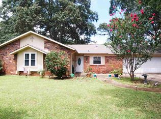27 Woodbridge Rd, Brandon, MS 39042