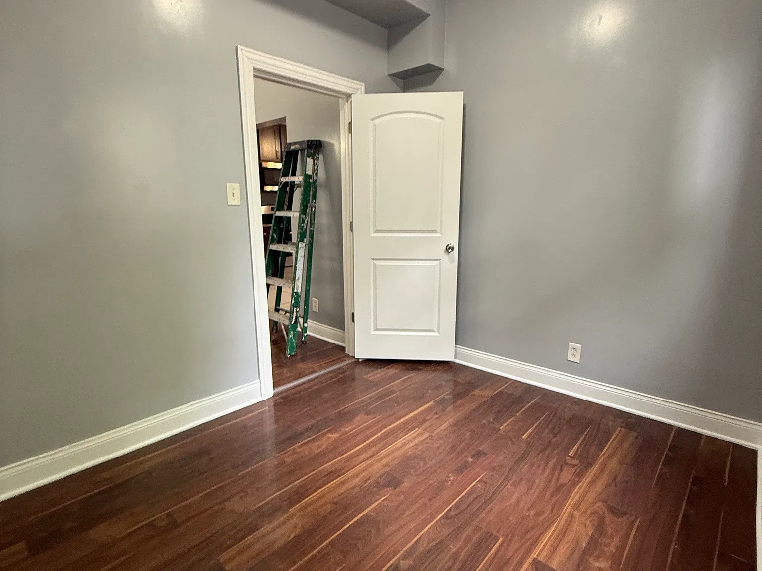 3 bed, 1100 sqft, $1,950 — Photo 4