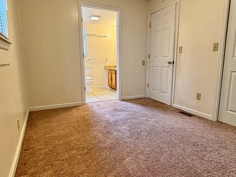 126 S Rocksprings St — Photo 15