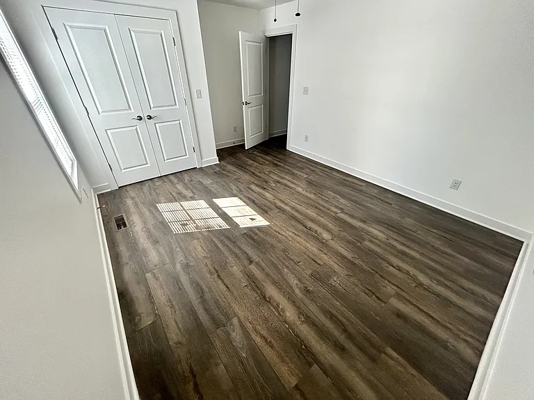703 E Mount Vernon St #F — Photo 15