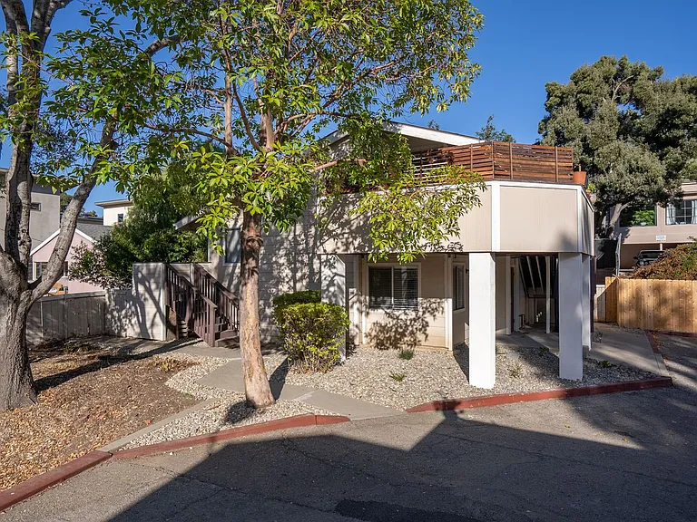 3150 Rockview — Photo 15