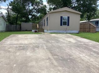 10030 Cedar Landing Dr, Baytown, TX 77521