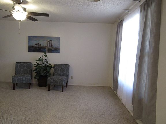 4th image of 2810 Teakwood Dr