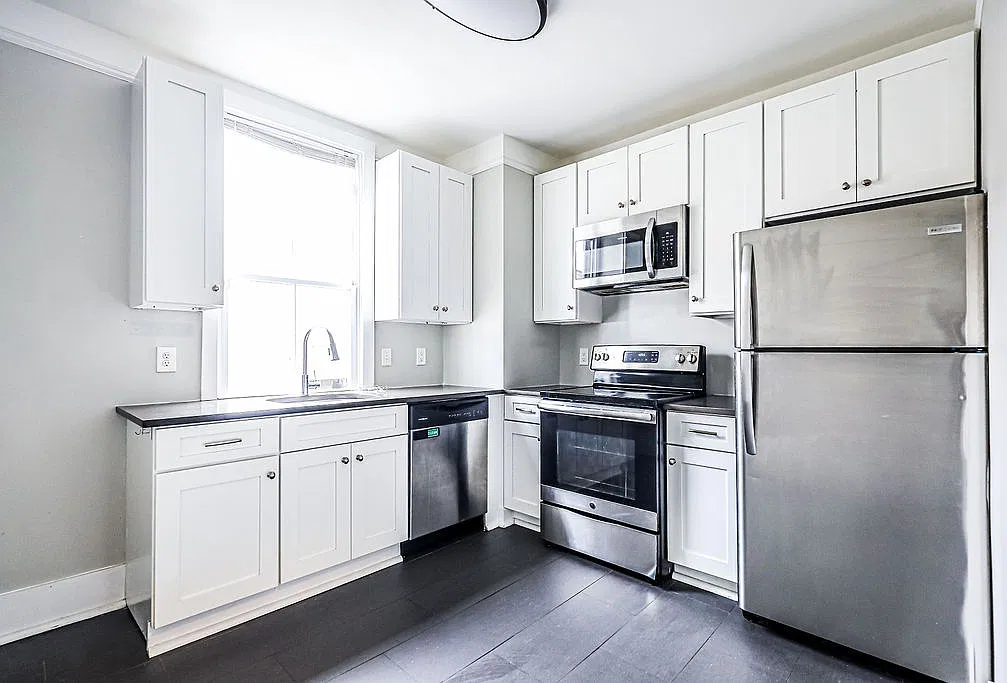 3 bed, $3,150 — Photo 2