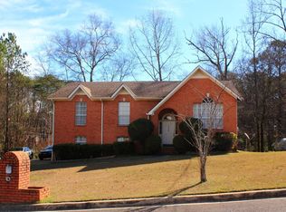 9588 Eastpointe Cir, Birmingham, AL 35217