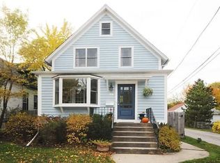 1416 Crain St, Evanston, IL 60202