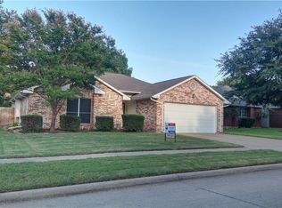 4918 Garden Grove Rd, Grand Prairie, TX 75052