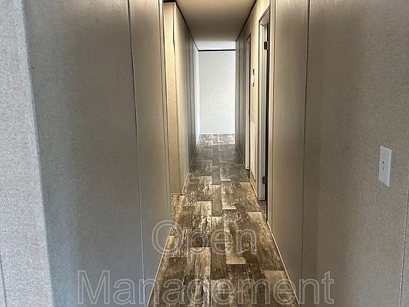 3rd image of 356 Bayhead Dr #56