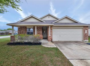 106 Lucky Clover Ln, Hutto, TX 78634