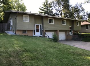 2203 S 46th Ave, Omaha, NE 68106