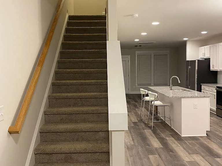 807 McArthur Ave — Photo 8