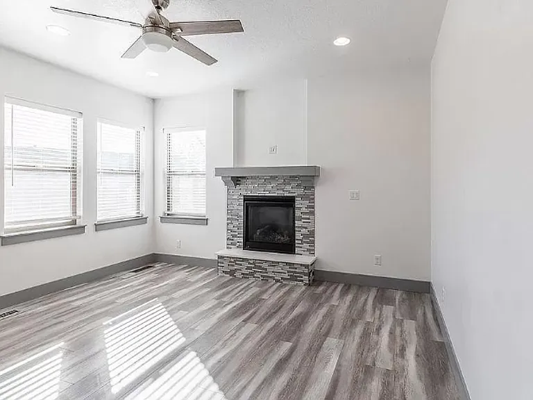 646 S Tylee Way — Photo 10