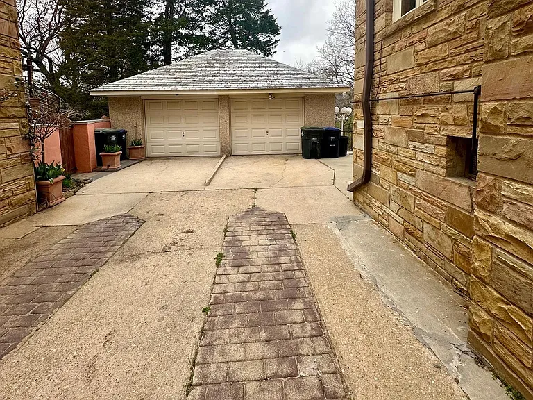 3007 Oliver St NW — Photo 36