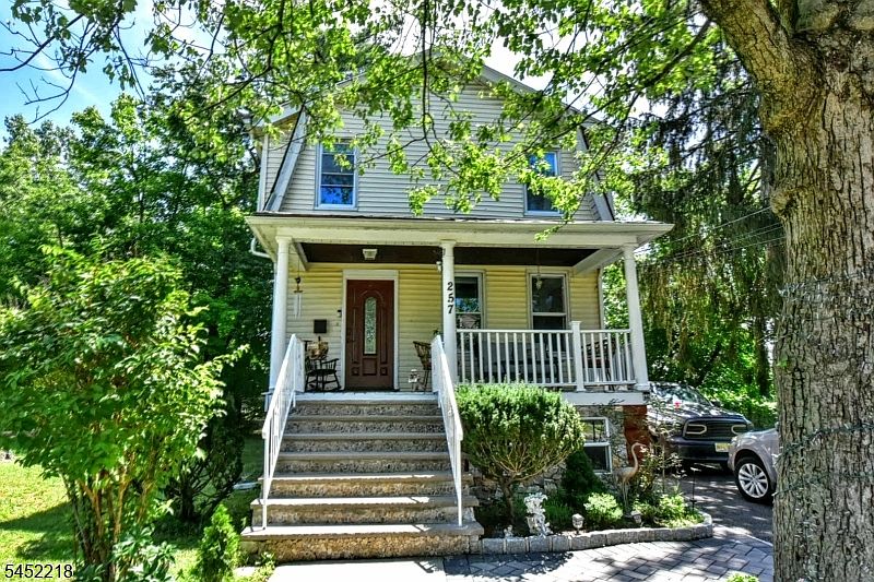 1st image of 257 Epps Ave