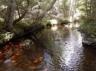 16 Beech Hill Rd, Northport, ME 04849