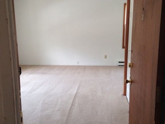 3rd image of 480 Underwood St APT 1