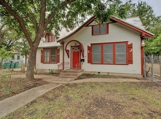 413 Victoria St, Taylor, TX 76574