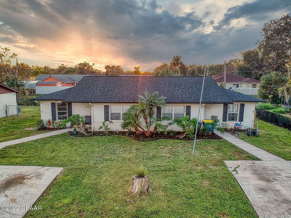 1st image of 2942/2944 India Palm Dr