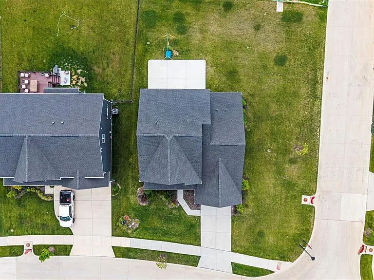 207 Kerry Downs Dr — Photo 5