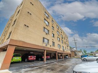 7733 W Belmont Ave APT 203, Elmwood Park, IL 60707