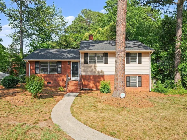 3236 Ward Rd, Raleigh, NC 27604