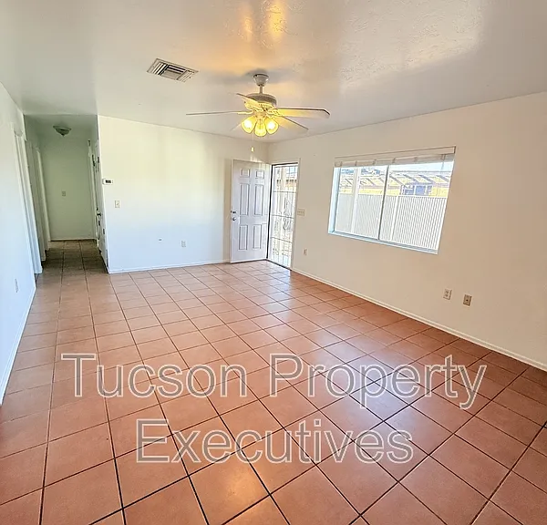 440 E 23rd St #1 — Photo 16