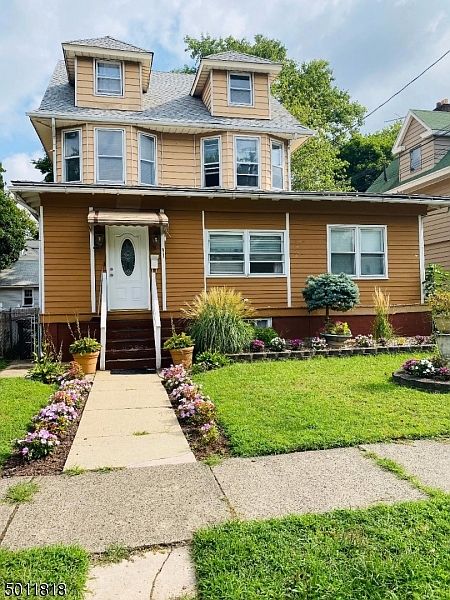 1st image of 91 Evergreen Ave