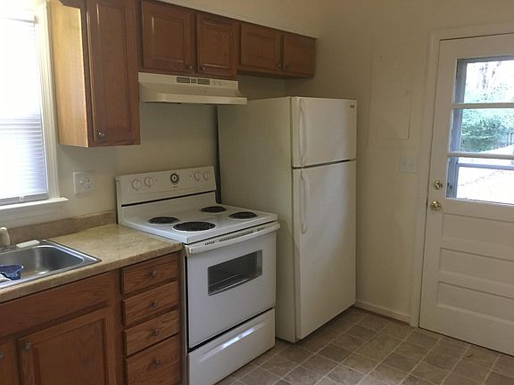 4th image of 1400 New York Ave