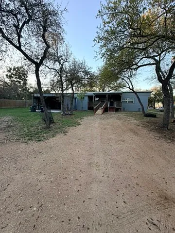 2001 Eagles Way — Photo 45