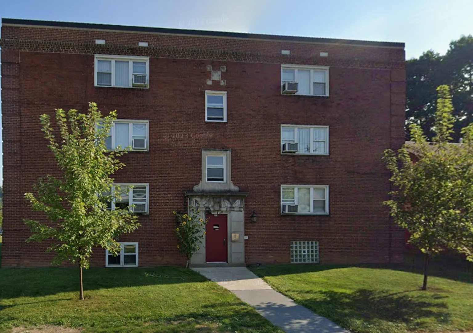 1101 Fawcett Street — Photo 2